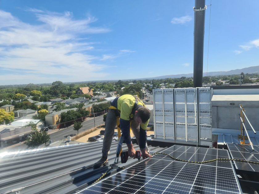 Photo of solar installers in Adelaide.